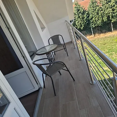 아파트 Gyoengyvirag Apartmanhaz 잘라카로쉬