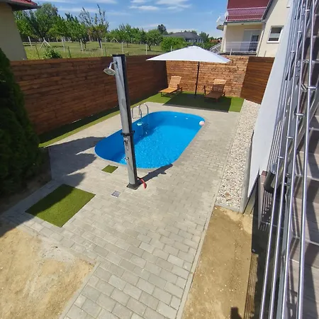 Gyoengyvirag Apartmanhaz 아파트