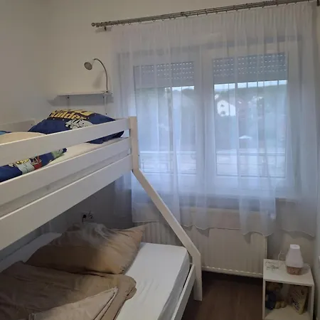 Lejlighed Gyoengyvirag Apartmanhaz