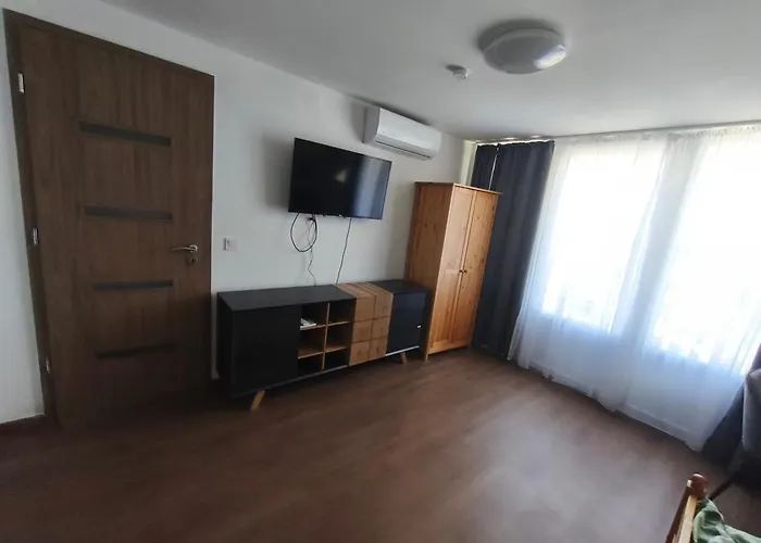 דירה Gyoengyvirag Apartmanhaz *